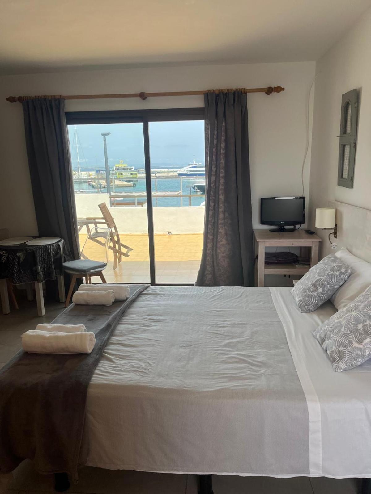 Apartamentos Mar I Vent Puerto De La Savina  Luaran gambar